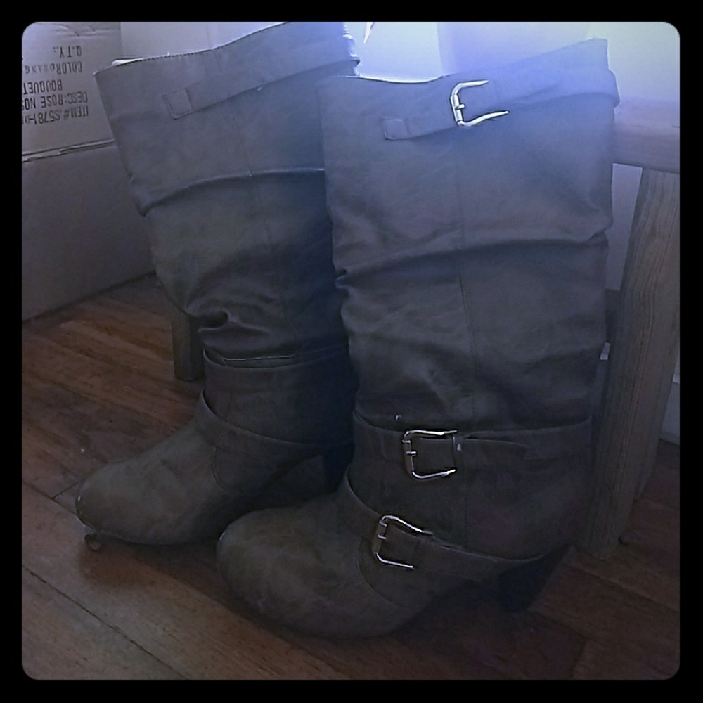 Brown slouch boots